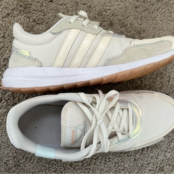 Women’s Adidas, Side 8 - Picture 4 of 5